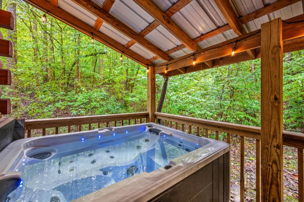 Φωτογραφία από το άλμπουμ του Cozy Cove σε Townsend