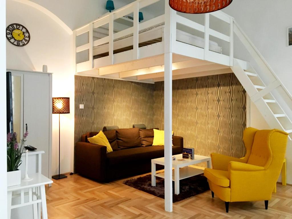 Posedenie v ubytovaní Lovag Apartman