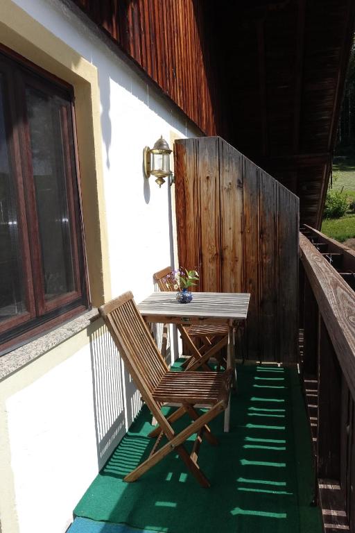 Balkón nebo terasa v ubytování Leitingerhof