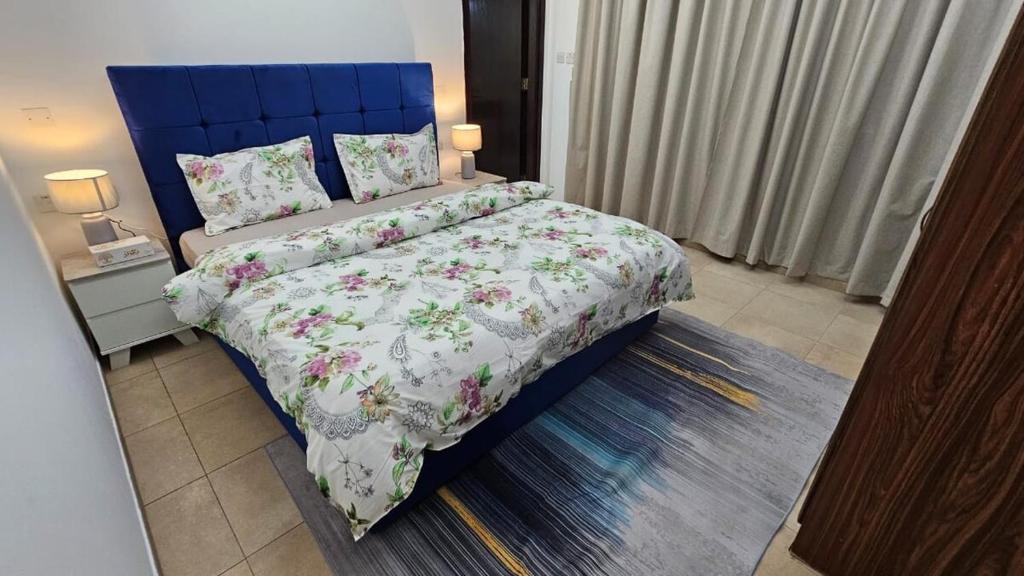 Fotografie z fotogalerie ubytování Luxury 2-Bedroom Apartment with Balcony v destinaci Sharjah