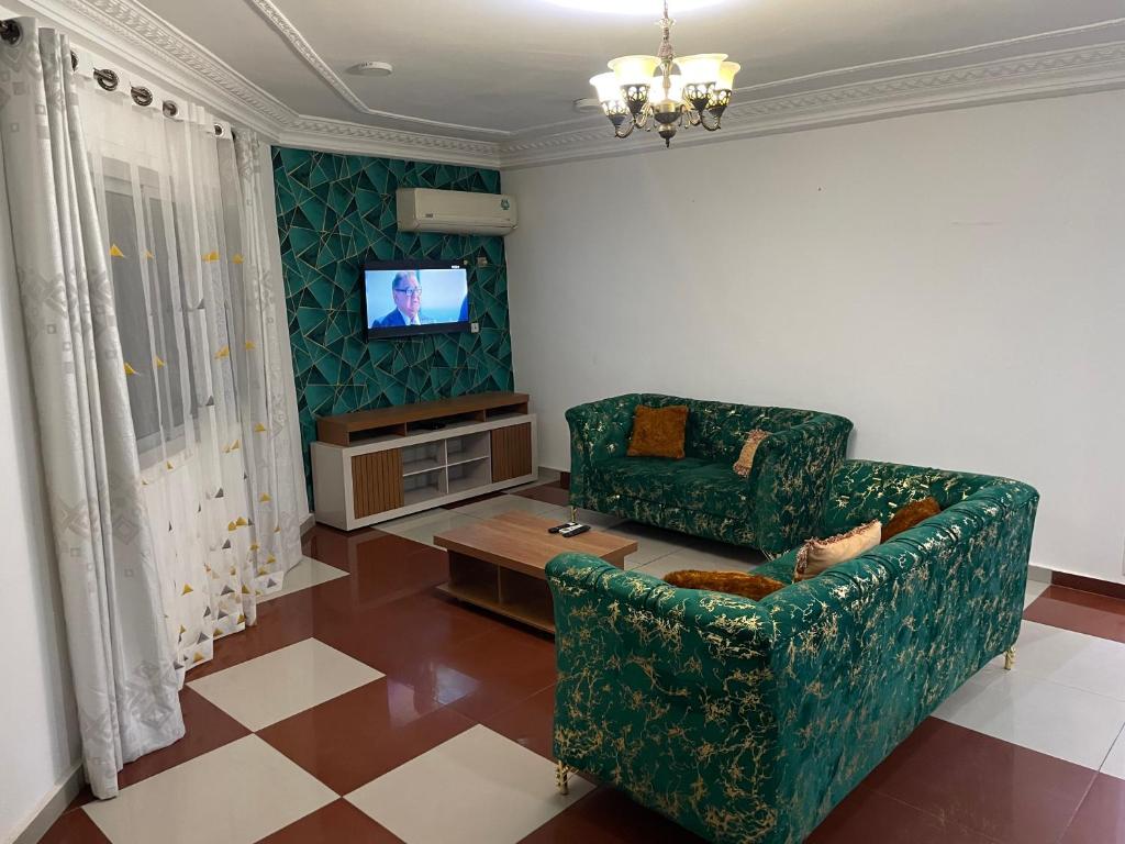 TV a/nebo společenská místnost v ubytování Quality Home