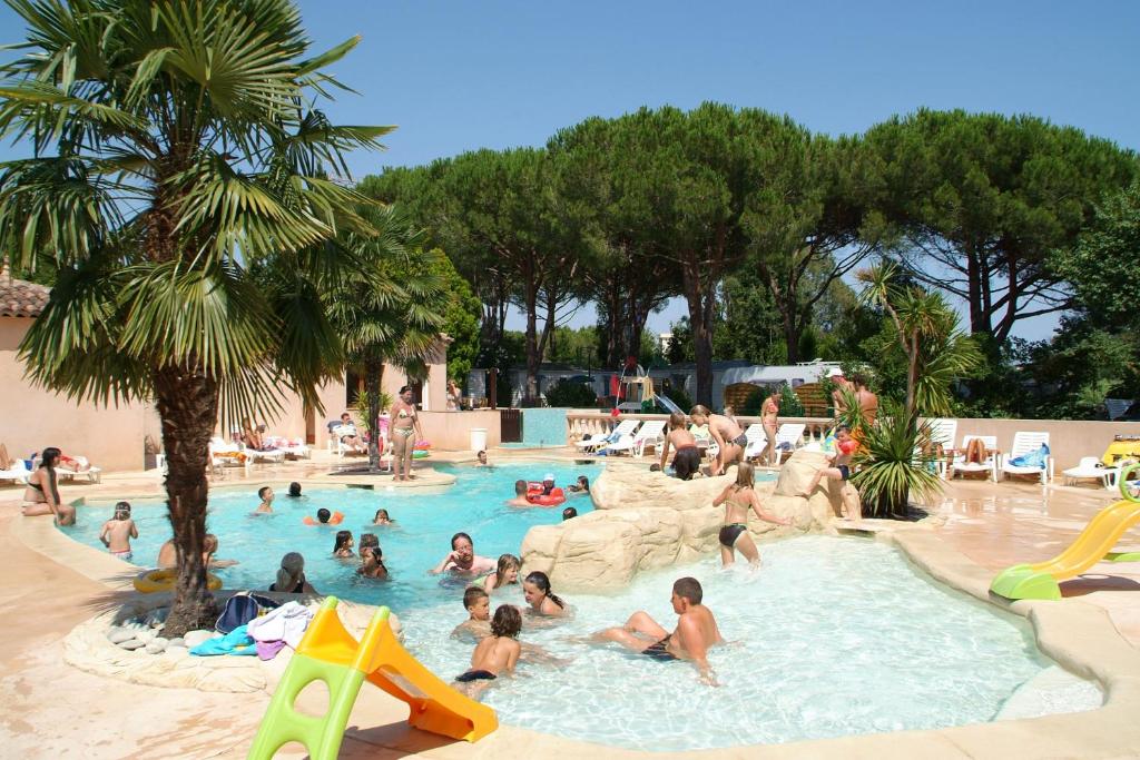 Camping Les Cigales , Mandelieu-la-Napoule, France - 49 Commentaires  clients . Réservez votre hôtel dès maintenant ! - Booking.com