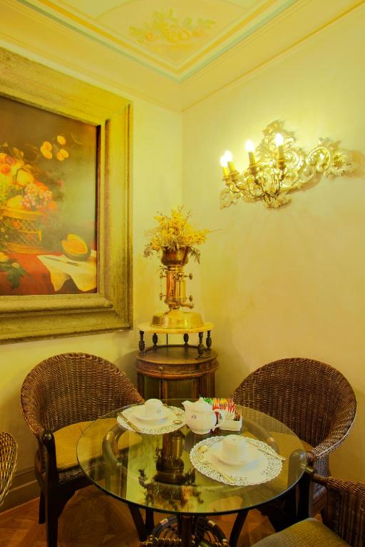 Uma área de estar em Hotel Aventino