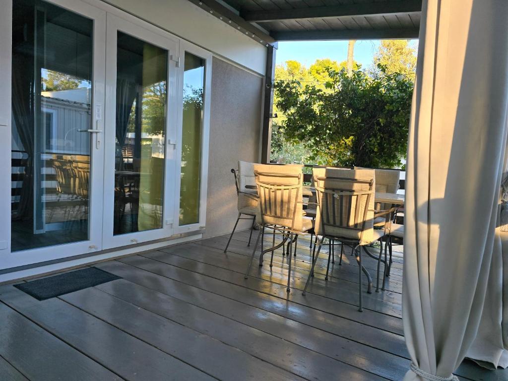 Balkón nebo terasa v ubytování Holiday Homes Lavanda - Biograd na Moru