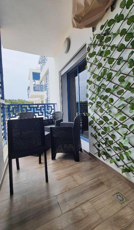 Posezení v ubytování Appartement luxueux - Piscines, Plage 300m, Résidence fermée