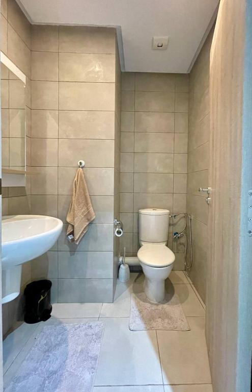 Koupelna v ubytování Appartement luxueux - Piscines, Plage 300m, Résidence fermée
