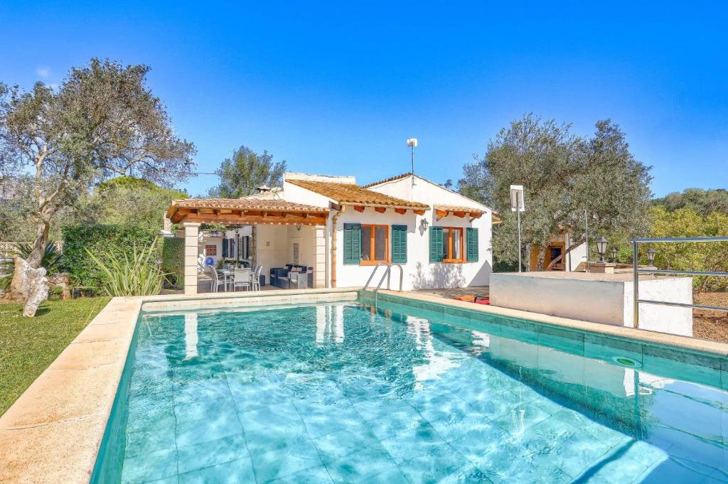 Villa Rabasso by Villa Plus