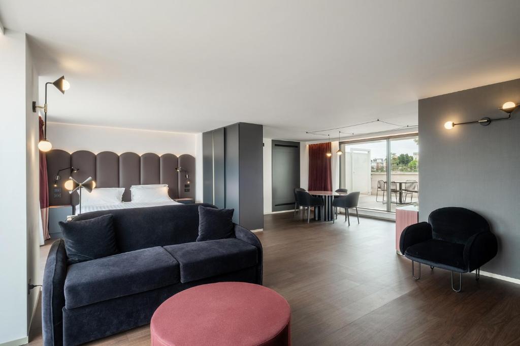 Posezení v ubytování Eurostars Matera La Suite