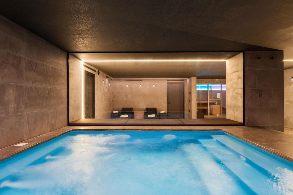 Bazén v ubytování Eurostars Matera La Suite nebo v jeho okolí
