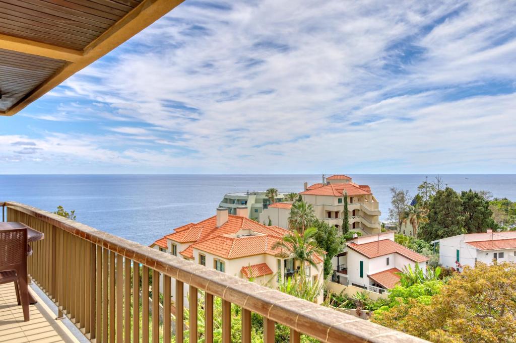 Baia Cliff View, a Home in Madeira