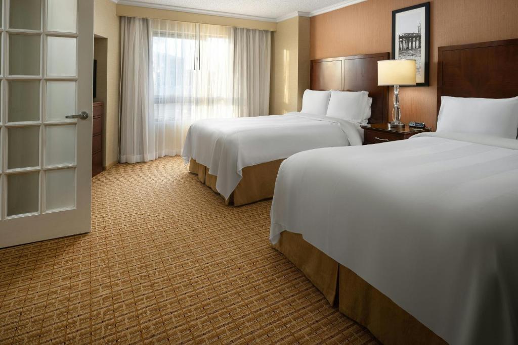 Newport Beach Marriott Bayview - 