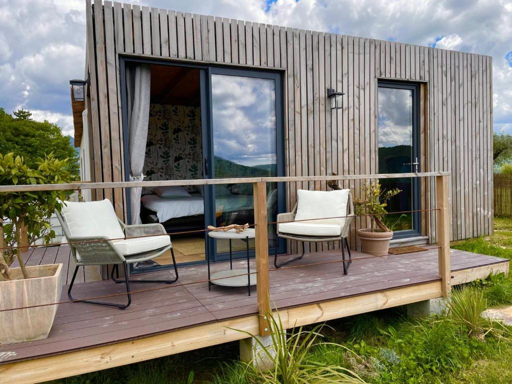 Fotografie z fotogalerie ubytování Tiny House RosaLodge v destinaci Mallemoisson