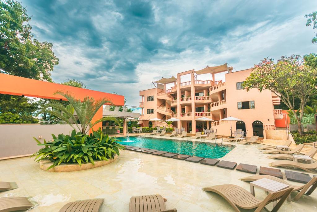 Bazén v ubytování Del Tropico hotel nebo v jeho okolí