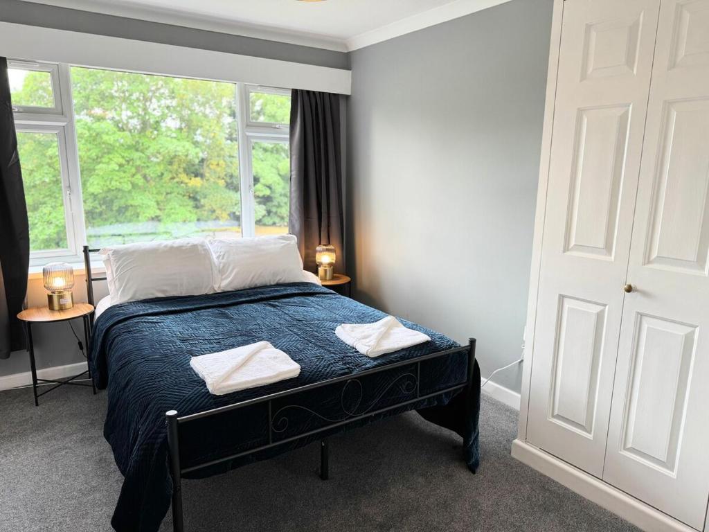 Postel nebo postele na pokoji v ubytování 1 Bed Central Flat in Southampton - Up to 3 Guests
