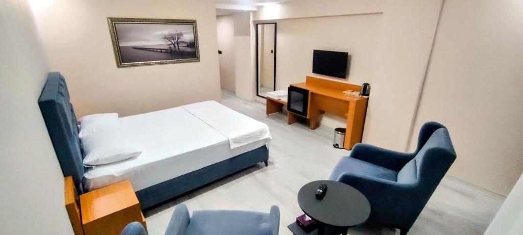 TV a/nebo společenská místnost v ubytování Lantis Otel