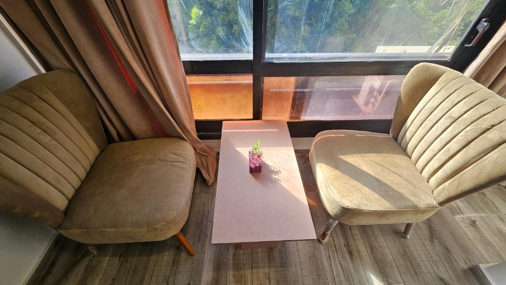 Aura Garden City Hotel - 12