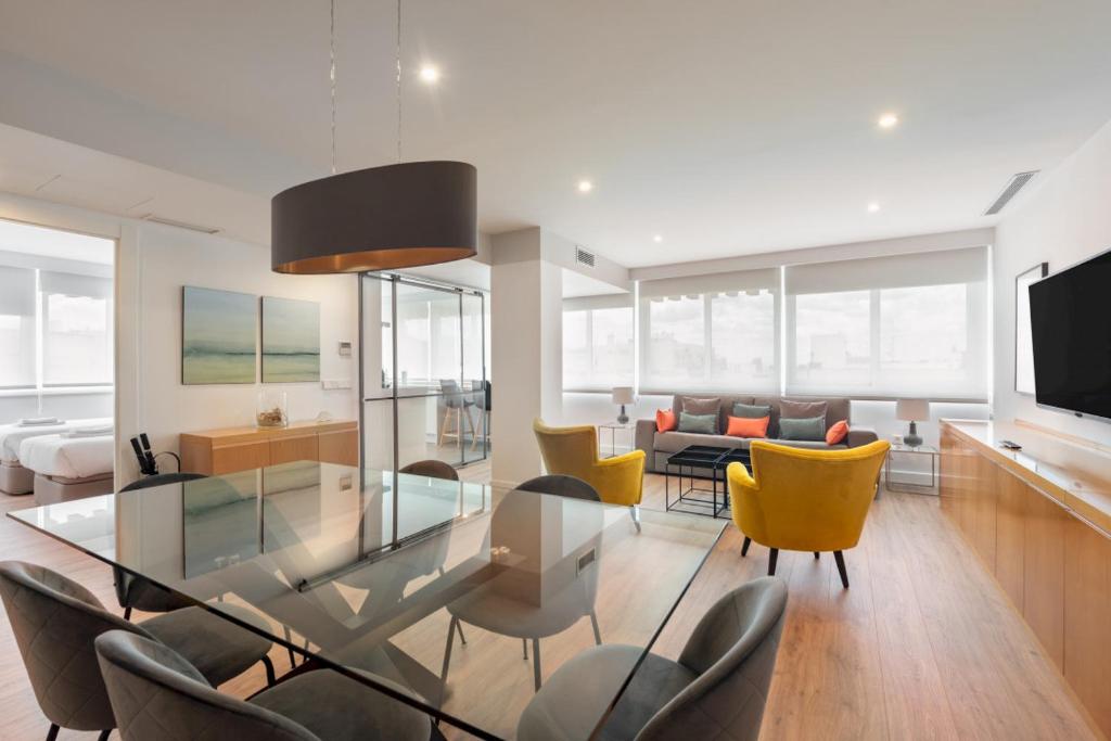 Bright Stylish - 2Bedrooms 2Baths - Salamanca