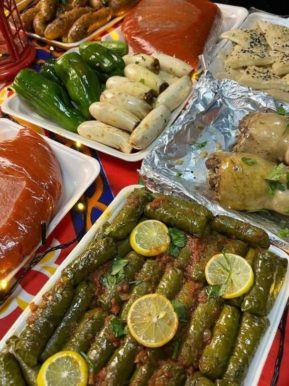 Φαγητό σε αυτό το διαμέρισμα ή κάπου εκεί κοντά