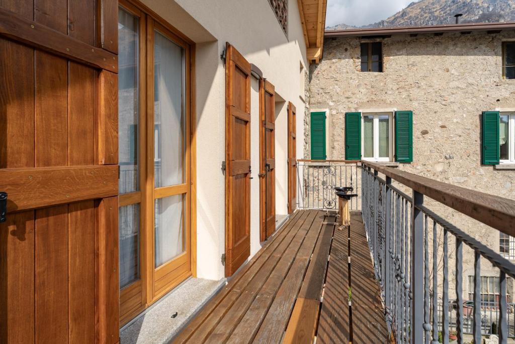 Balkón nebo terasa v ubytování BALLABIO LAKE - Rustic Chic Retreat