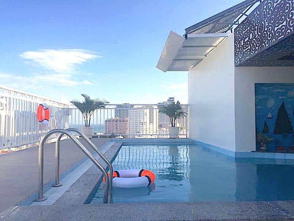 Bazén v ubytování Sunniva Hotel Nha Trang nebo v jeho okolí