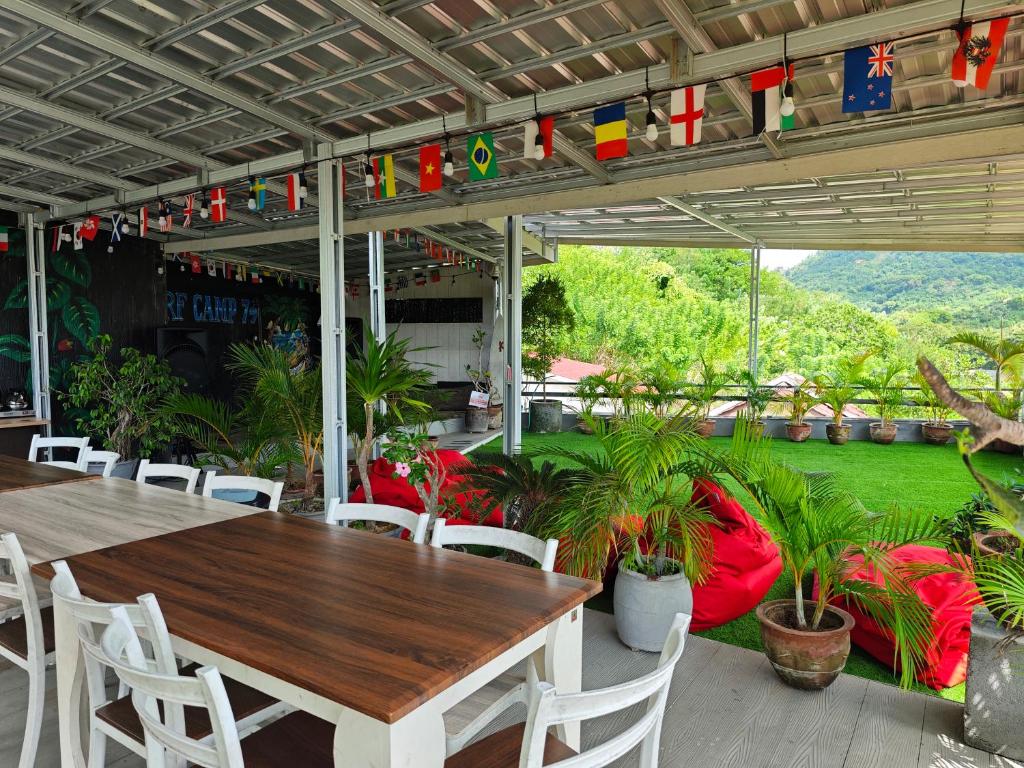 Fotografie z fotogalerie ubytování Surf Camp 79 v destinaci Kuta Lombok