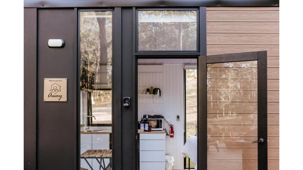 Fotografie z fotogalerie ubytování Firefly Tiny House by Tiny Away v destinaci Girvan