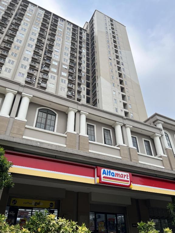 Gedung tempat apartemen berlokasi