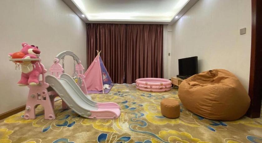 Fotografie z fotogalerie ubytování Oriental Hotel v destinaci Tung-kuan