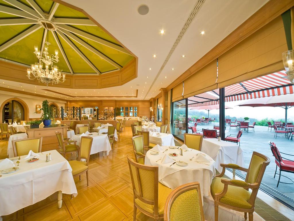 Restaurace v ubytování Eden au Lac