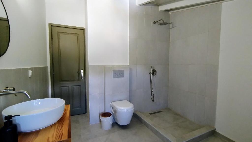 Koupelna v ubytování Olive Grove boutique studio apartments
