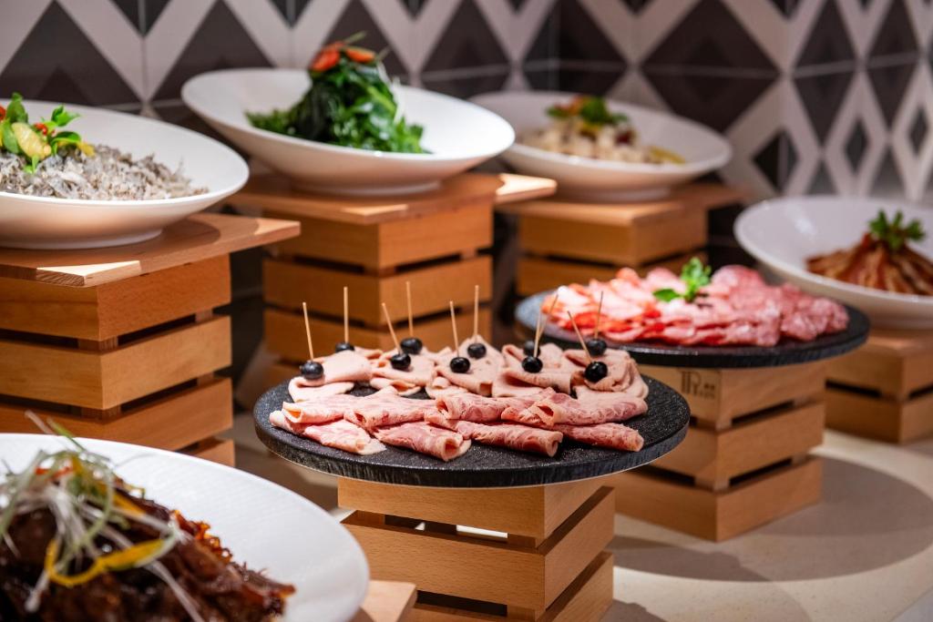 酒店内部或周边提供的食物