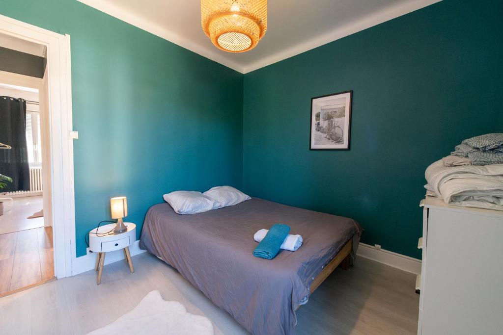 La LYONNAISE - Climatisation - Proche Lyon et commodités, Transports, Tout équipé - Two-Bedroom Apartment