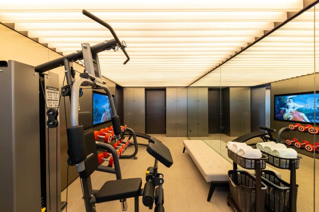 Fitness centrum a/nebo fitness zařízení v ubytování Xi'an Big Wild Goose Pagoda Tang Dynasty Everbright City Orange Crystal Hotel