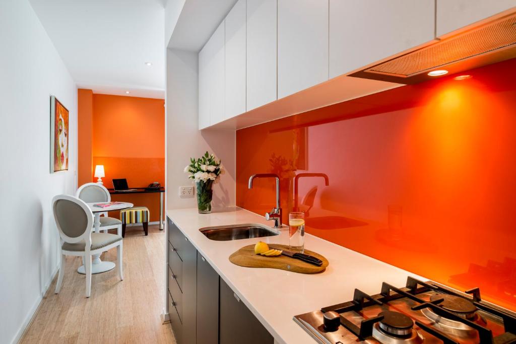 Oaks Melbourne South Yarra Suites photo