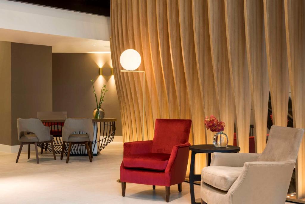 NH Collection Eindhoven Centre - Resim 22