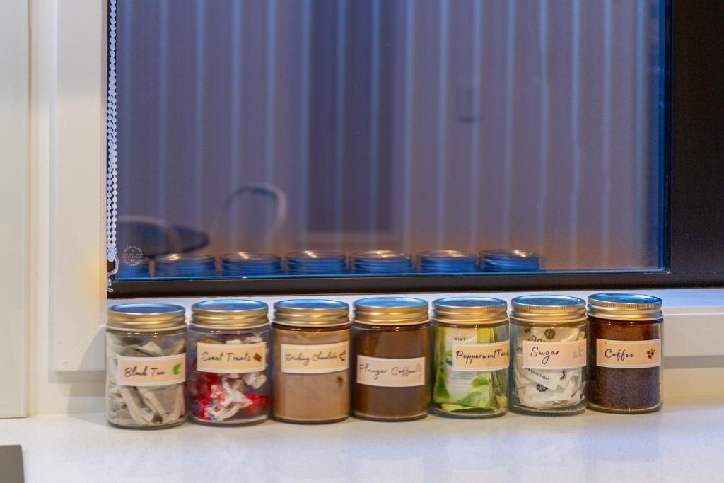 Upper floor studio 1 bed 1 bath with sofa bed - Resim 29