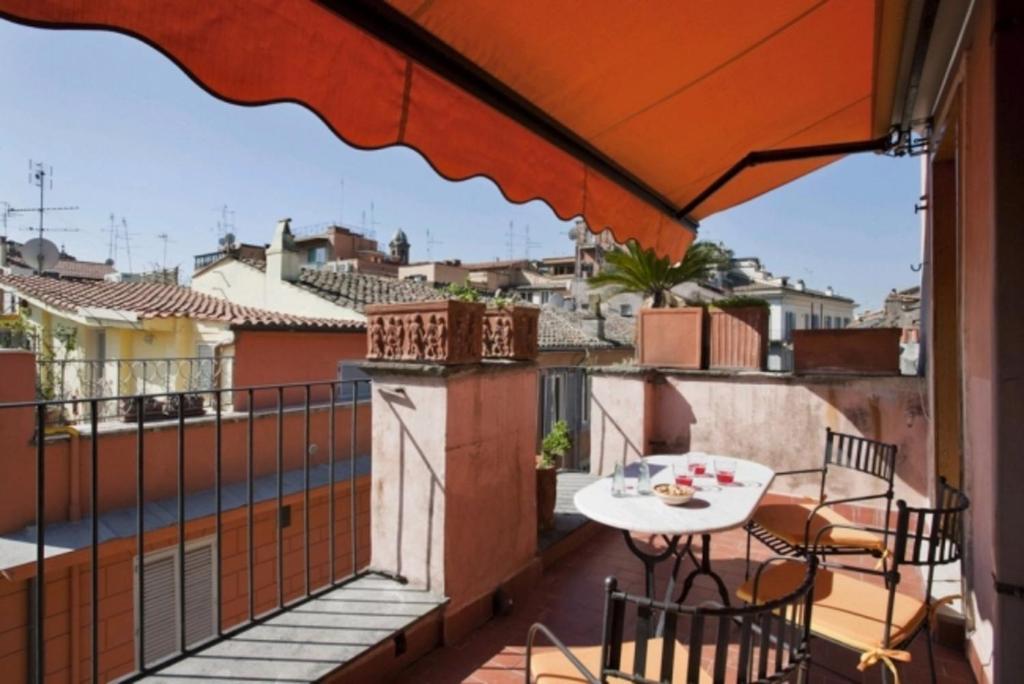 Laurina F3 terrace for family - LOCAPPART