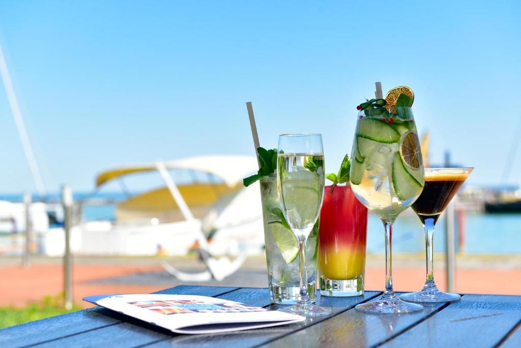 Nápoje v ubytovaní Hotel Yacht Wellness & Business