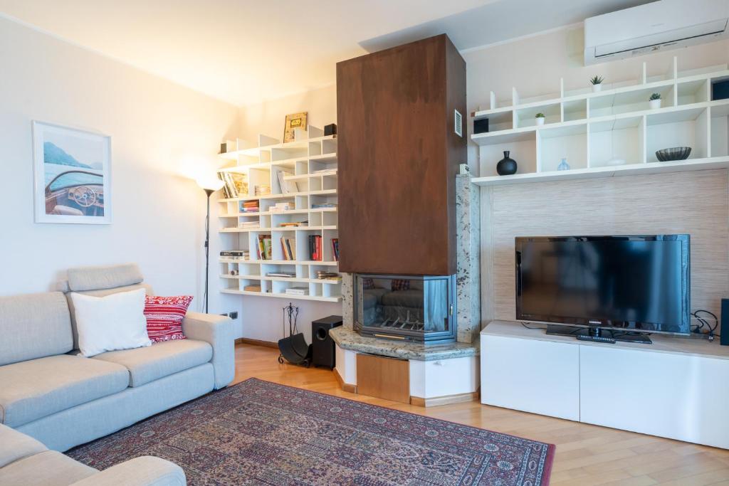Posezení v ubytování COMO LAKE - Apartment in Residence 5 minutes from Lecco Center