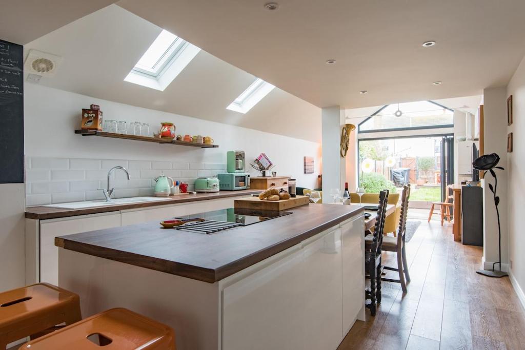 Køkken eller tekøkken på Oyster Cottage by Keepers Cottages