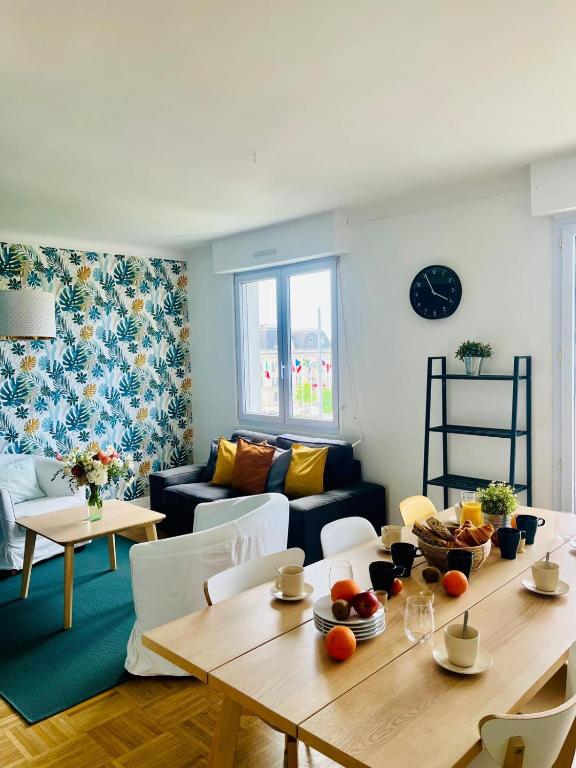 Photo de la galerie de l'établissement Centre ville, ideal pour 8 personnes, à La Rochelle