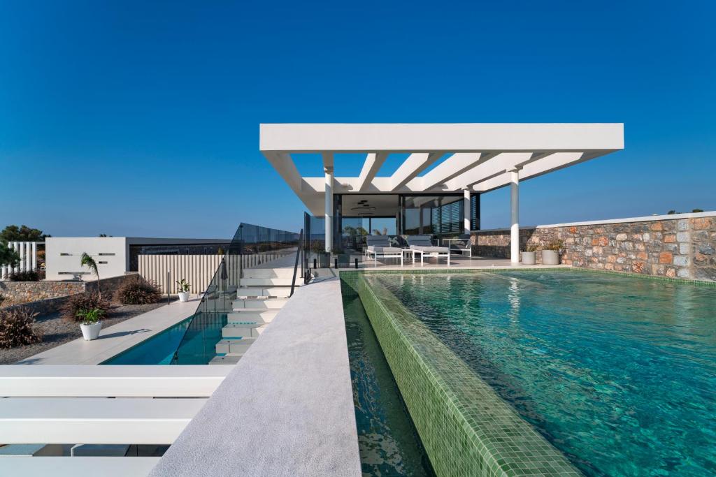 Basen w obiekcie amara luxury villas lub w pobliżu