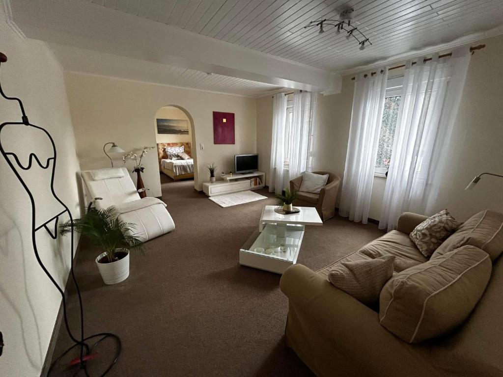 Posezení v ubytování Fränkischer Hof Hotel Garni