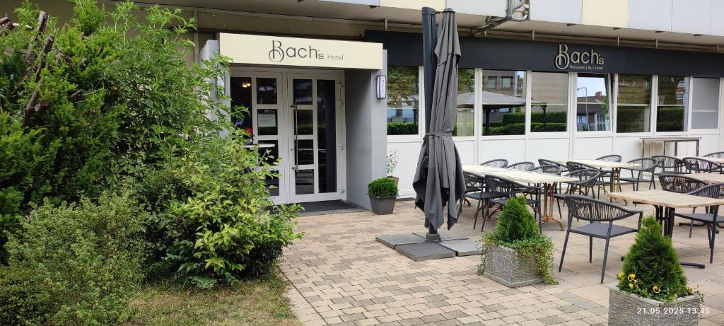 Restaurace v ubytování Bach's Restaurant Bar Hotel