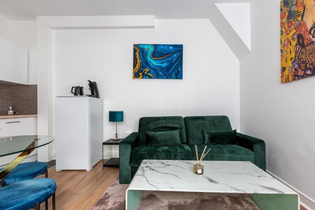 Two room apartment - centre historique – photo 23