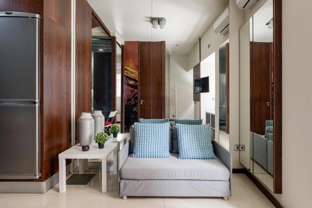 Charming Ajuda Apartment with Air Conditioning