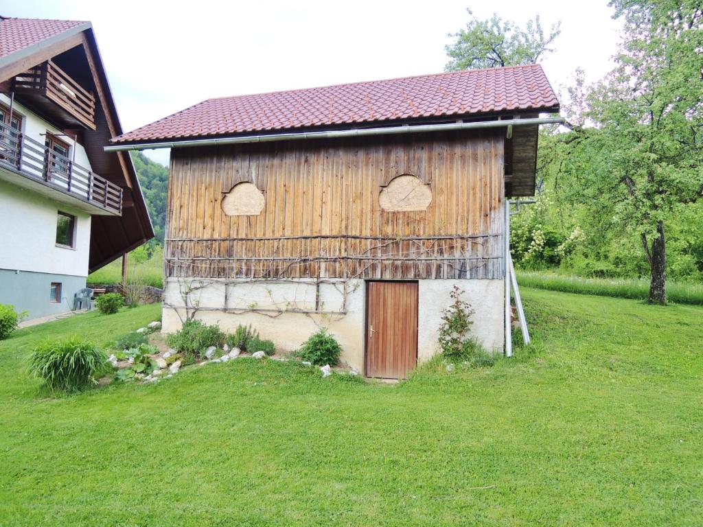 The building in which the homestay is located