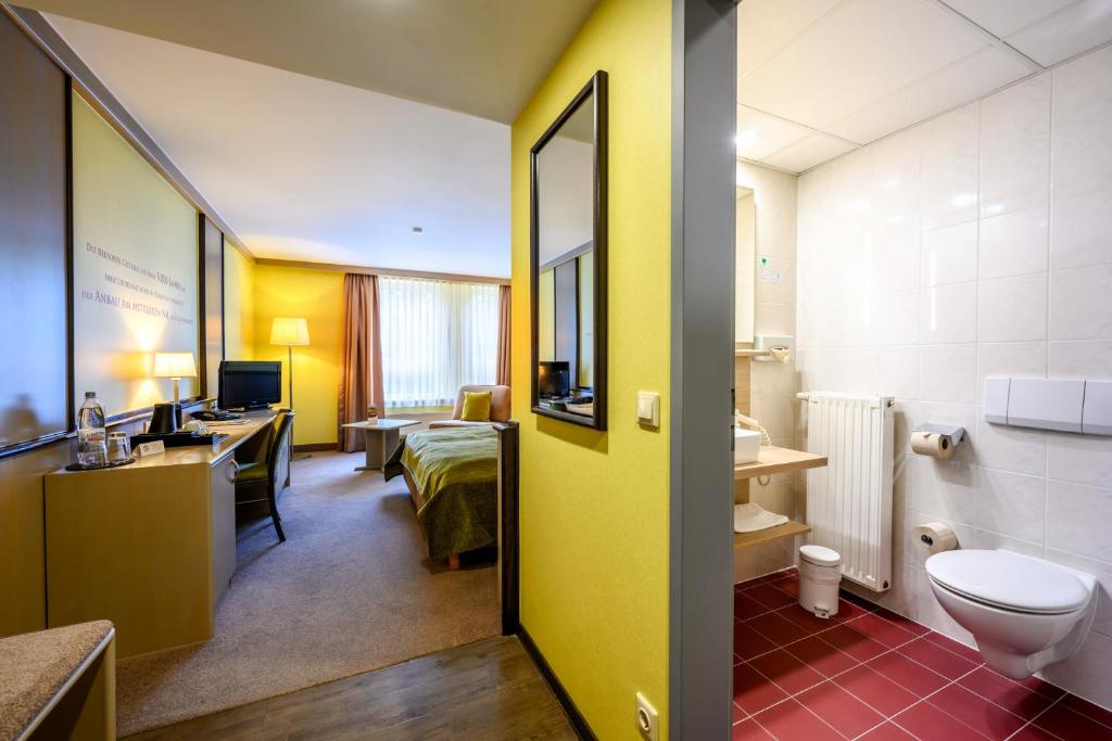 Koupelna v ubytování Weinberghotel Edelacker