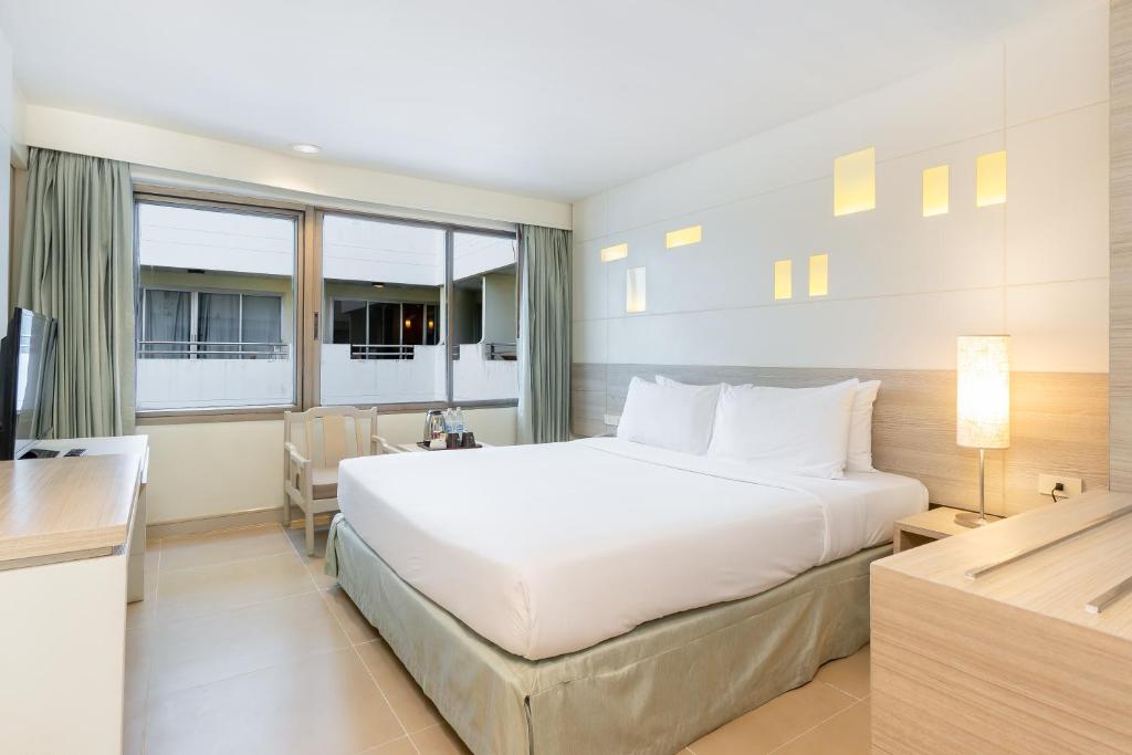 فضای داخلی Sunshine Hotel & Residences در پاتایا - تصویر ۳