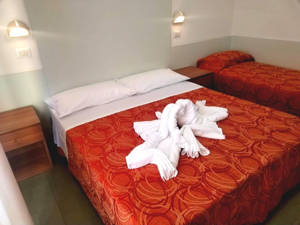 Hotel Adriana - Standard Family Room